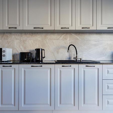 The Corner Luxe Apartment 부쿠레슈티 외부 사진