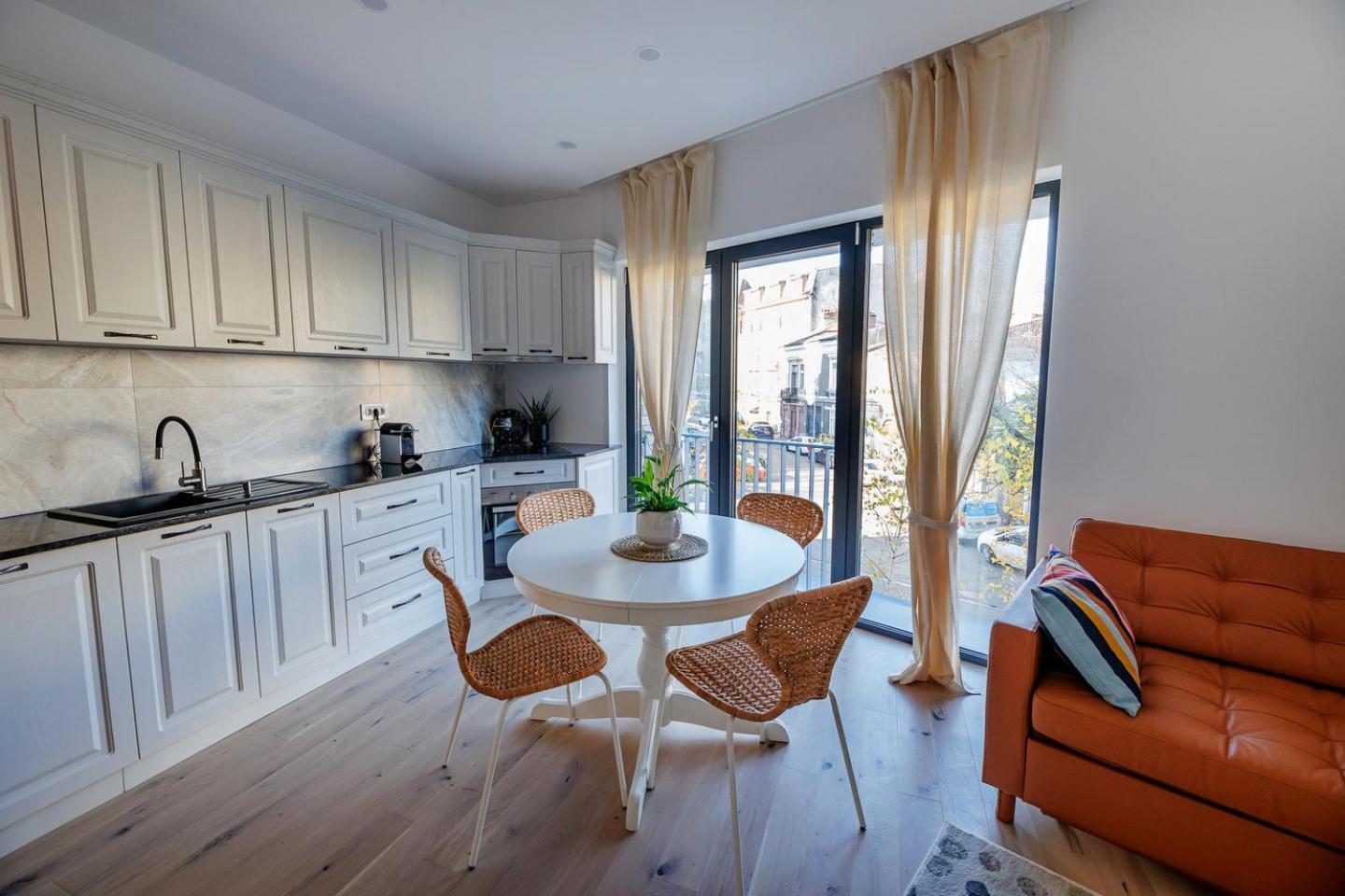The Corner Luxe Apartment 부쿠레슈티 외부 사진